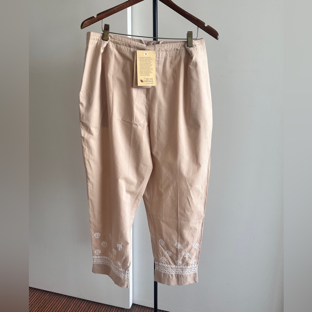 NWT Fabindia ankle pant chikankari hand embroidered 100% cotton beige & white XL